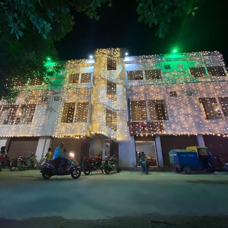 Hotel & Lodge Pankajini Bolpur Exterior photo
